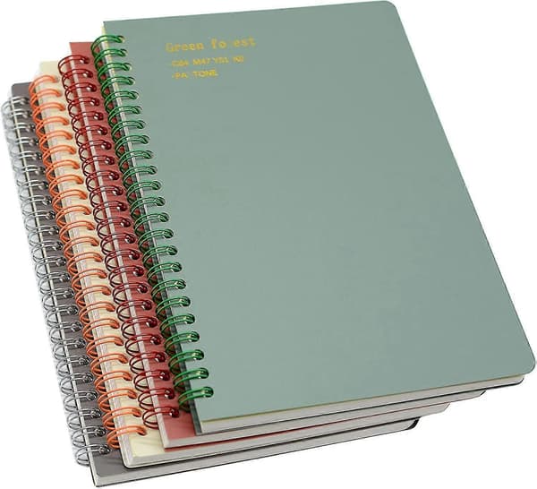 A5 Spiralnotesbog 4-pak, Tyk Plastik Hardcover med 8mm Linjer 80 Ark Studienoter