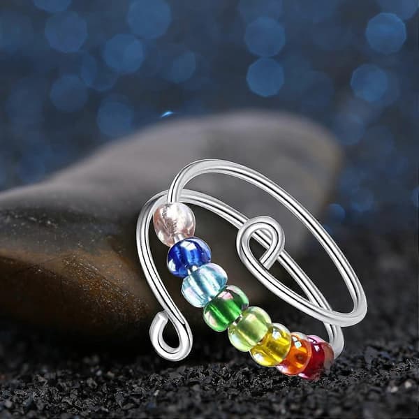 Kjør bort angsten din Regnbueperler Fidget Ring, Angstringer for kvinner Spinner