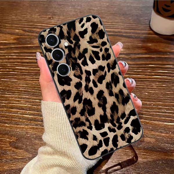 Leopard Print Shockproof Case for Galaxy S24 black