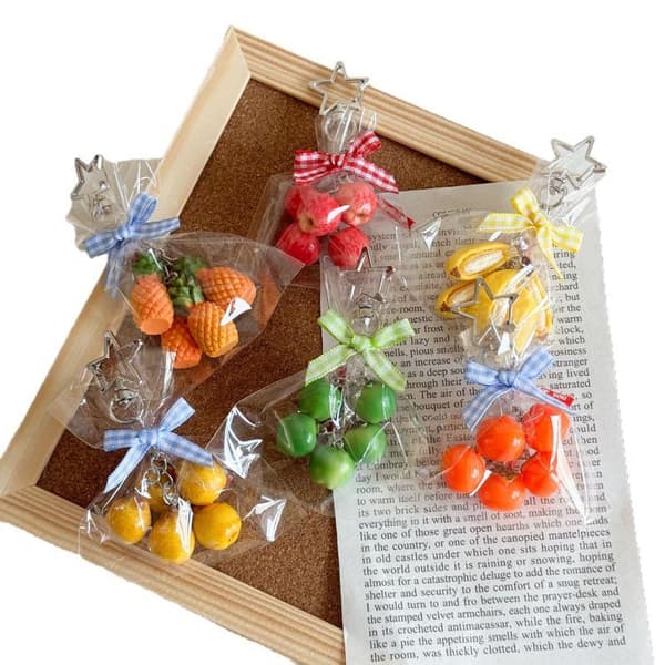 Creative Mini Pineapple Pendant Keychain Simulation Fruits Desi A4