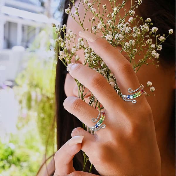 Kjør bort angsten din Regnbueperler Fidget Ring, Angstringer for kvinner Spinner