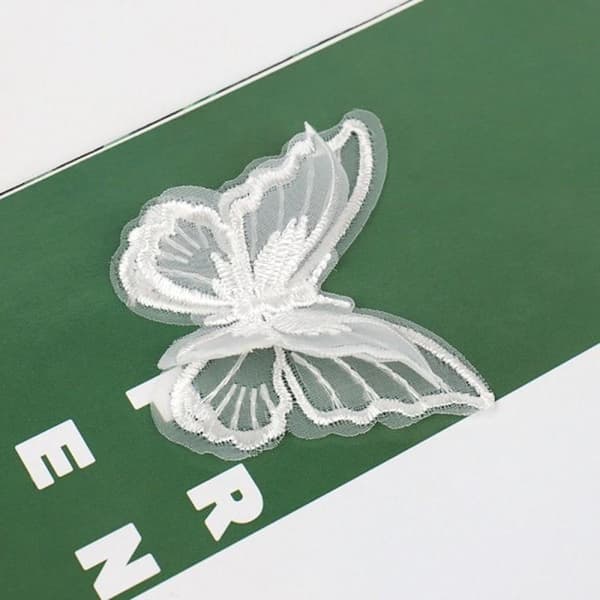 3D-simulering dubbel fjärilsspetsbroderi patch fjäril
