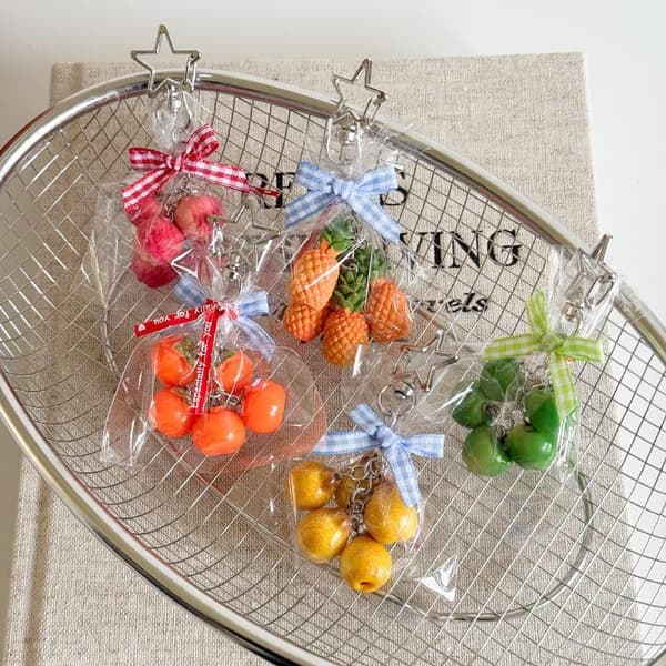 Creative Mini Pineapple Pendant Keychain Simulation Fruits Desi A4