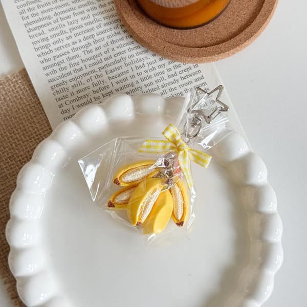 Creative Mini Pineapple Pendant Keychain Simulation Fruits Desi A4