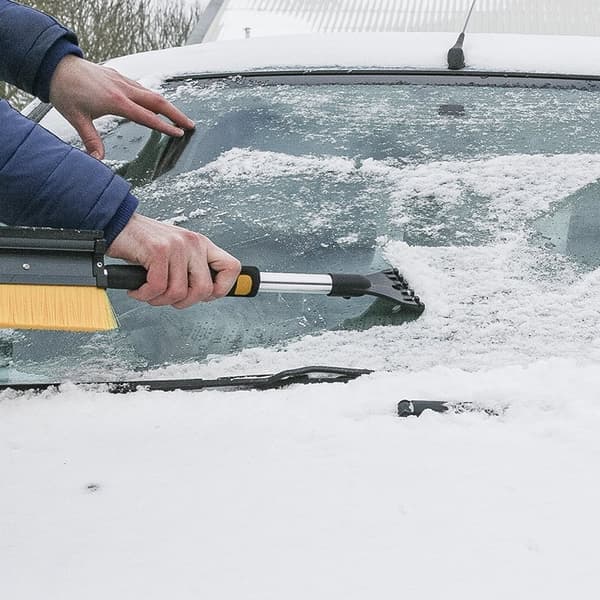 Snow brush with scraper and ice scraper + telescopic handle