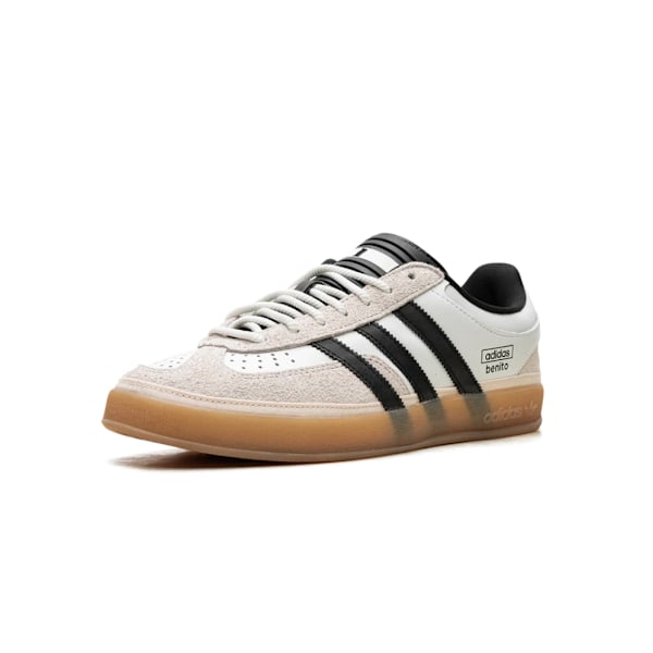 GAZELLE INDOOR"BAD BUNNY - OFF WHITE" 43