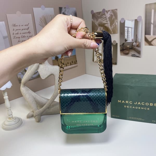 Mark Moji Green Alluring Handbag - Decadent (Decadent) 100ml