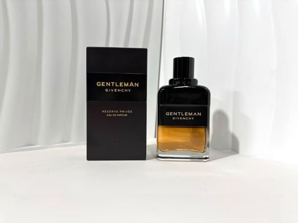 Givenchys; Gentleman's Private Collection 100ml