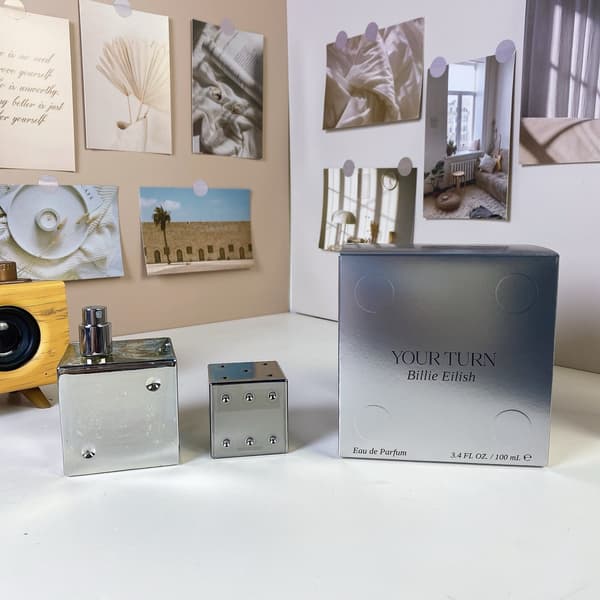 Billie's Eilish Dice Transparent Cube -hajuvesi – 100 ml