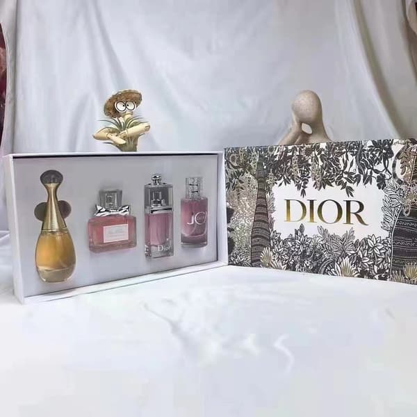 Dior Coconut Palm Provset (4 stycken, 30 ml vardera)