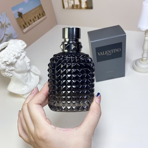 Valentinos Uomo Eau de Parfum Intense 100ml