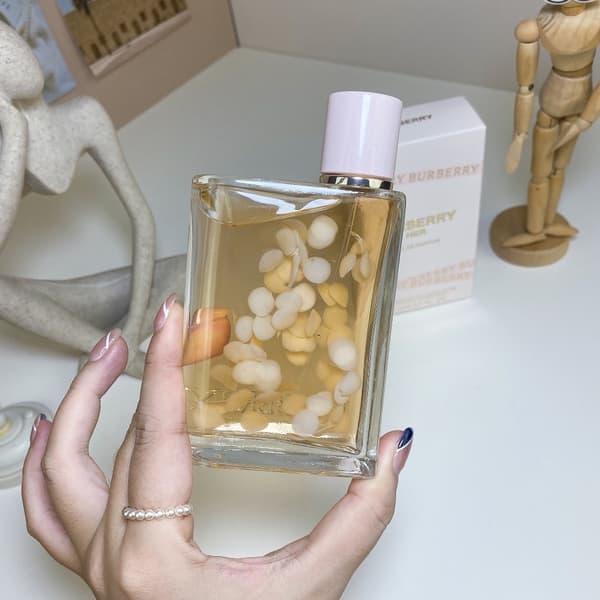Burberry's Her Petals 100ml