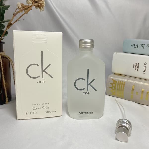 [TX] Vit CK ONE Unisexdoft för män/kvinnor 100ML