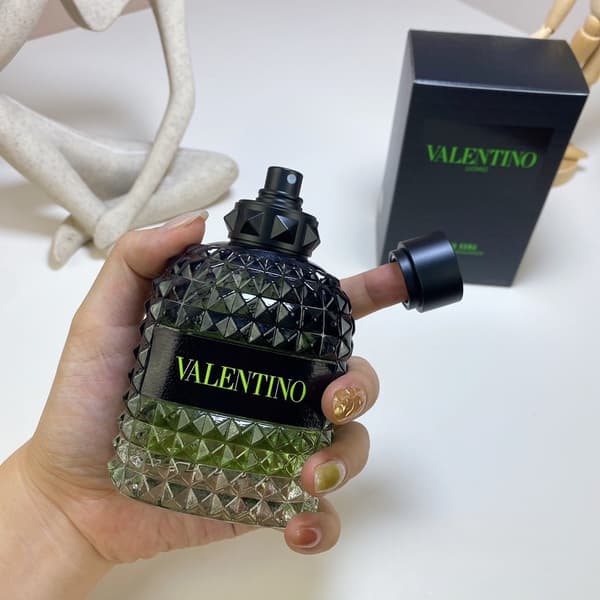 [TX]Valentinos Uomo (Born in Roma) — 100ml