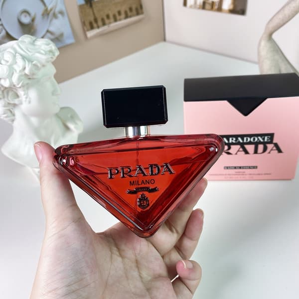 a'Prada's Oförutsägbara Essens 90ml
