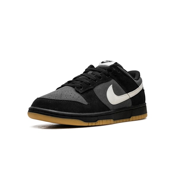 DUNK LOW SE "BLACK GREY GUM" 45
