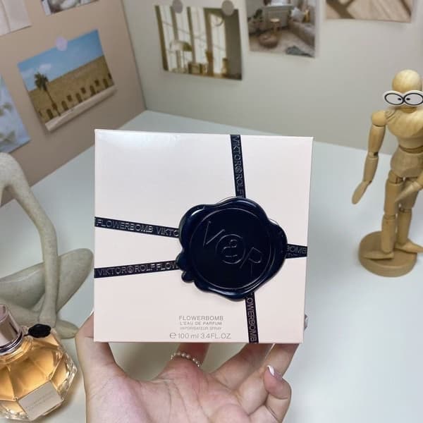 'flowerbomb's Victor & Rocher Blombomb Dame 100ml