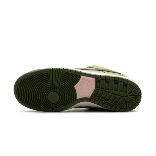 SB DUNK LOW "YUTO HORIGOME - MATCHA 38