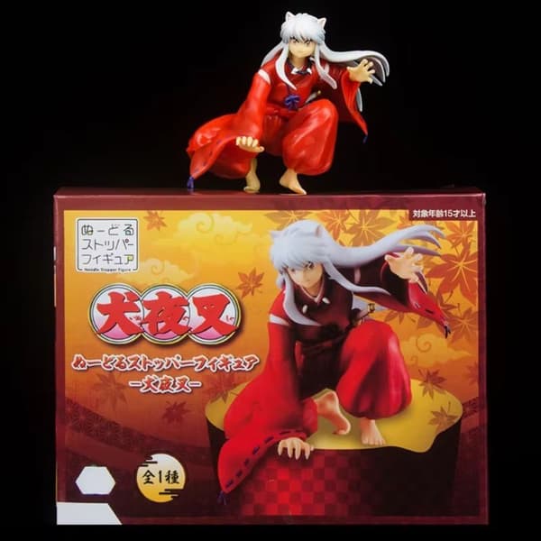 Anime-inspirert mannlig karakterfigur med base, 20 cm sittende skrivebords samleobjekt ornament gave