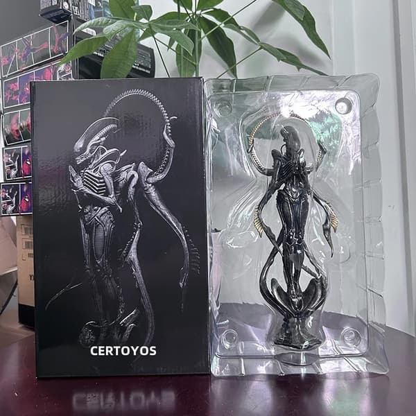 Med eske; mystisk alien vs predator-figur, 28 cm stor samlerpynt, voksen gave