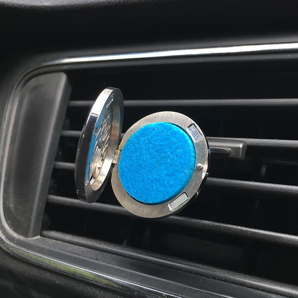 1 st bil diffuser, eterisk olja bil diffuser rostfritt stål olja, aromaterapi liten låda stark magnet, luftfräschare olja diffuser
