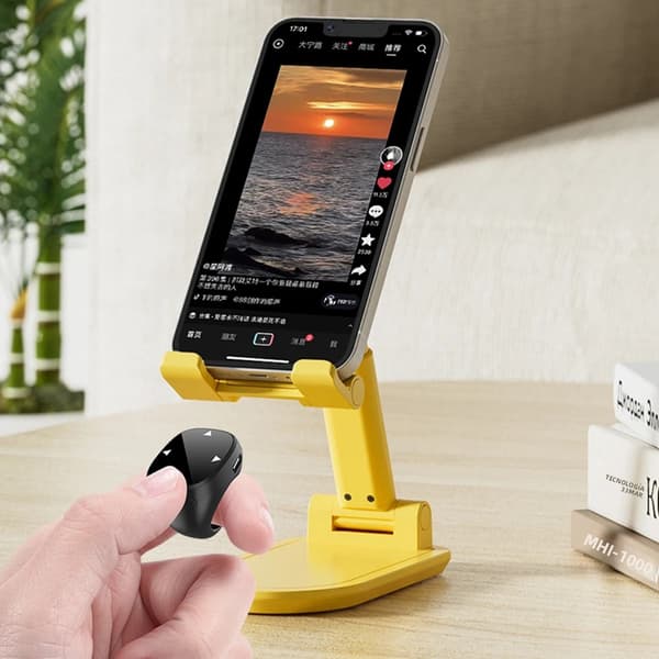 Bluetooth 5.3 trådløs fjernkontroll for videoskrolling, selfie, e-boklesing, rosa Pink
