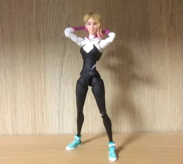 Med butikkboks; edderkoppheltinne actionfigur, samlemodell for samlere
