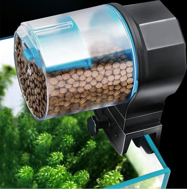 Smart akvariefodringsautomat i ét stykke, tidsindstillet feriefodringsautomat til akvarium, programmerbar fiskefoderdispenser (blå)