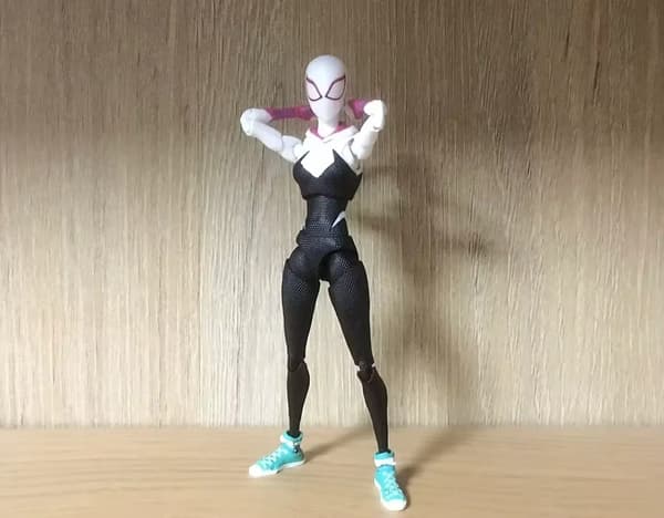 Med detailhandelsæske; edderkoppeheltinde actionfigur, samlermodel for samlere
