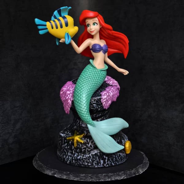 Havfrue-inspirert figur, 19 cm tegneserie samleobjekt dekorasjon