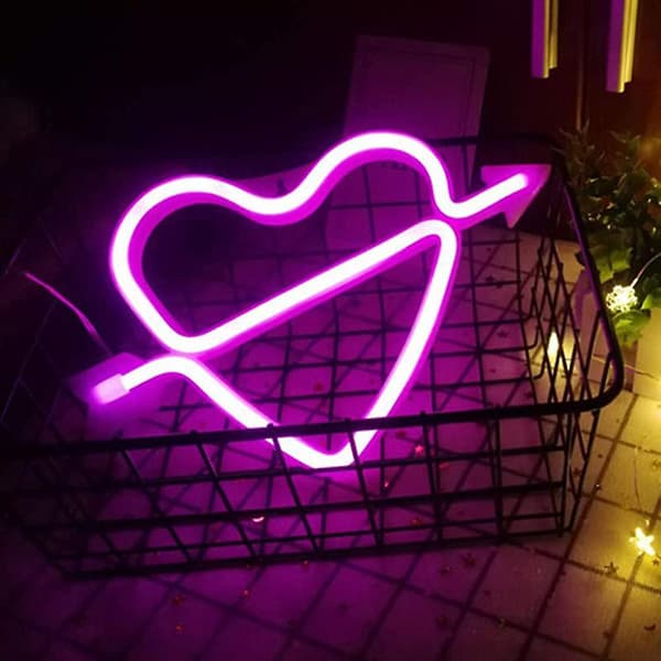 Hjärtformade neonskyltar USB/batteridriven akrylväggdekor D