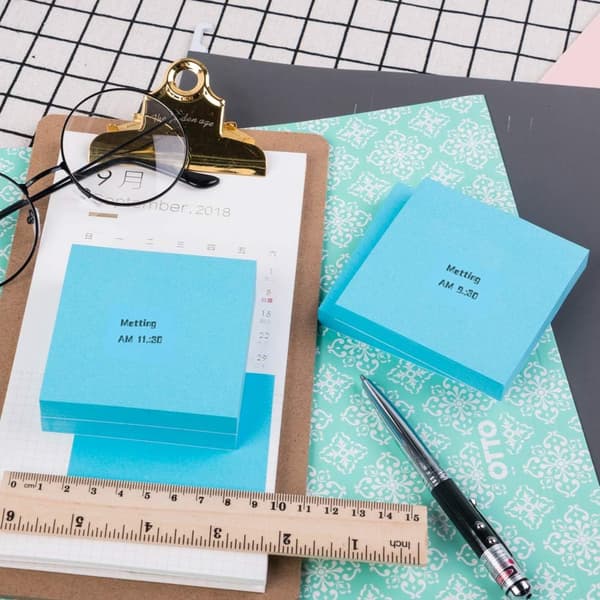 4-pakker Superklæbende Post-It Notes, 7,6 x 7,6 cm, 100 sider hver (lyseblå)