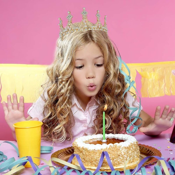 Tyttöjen kanssa yhteensopiva kristalliprinsessakruunu, kultaiset lasten syntymäpäivän tiarat ja tekojalokivipäähineet. Tarvikkeet yhteensopivat tyttöjen hääpuvun kanssa