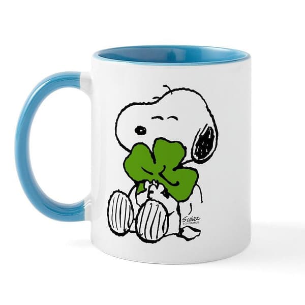 CafePress - Snoopy Kramar Klöver - 11 oz Keramisk Mugg - Nyhet Kaffe Te Kopp -NDJ111