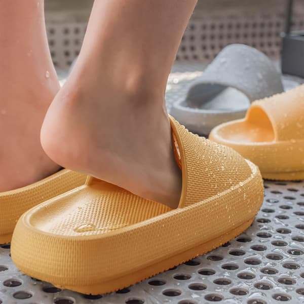 Gula tofflor Slides Herr Dam Halkfria Duschtofflor
