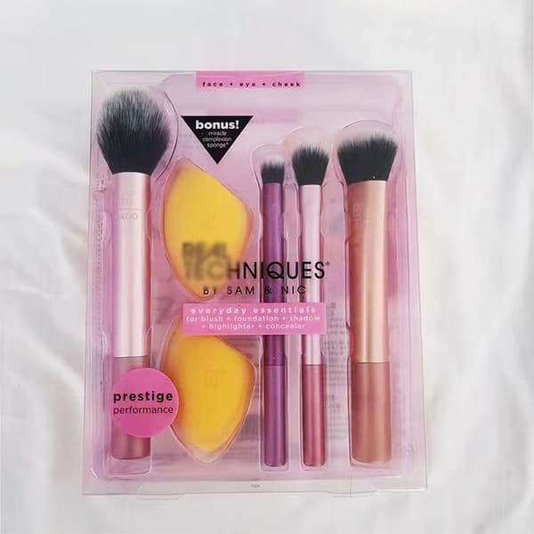 Real Techniques Everyday Essentials, Viktiga verktyg för varje look