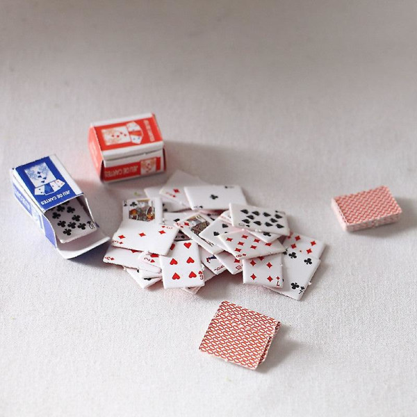 Miniatyr möbler leksak dockhus DIY dekoration tillbehör mini spelkort