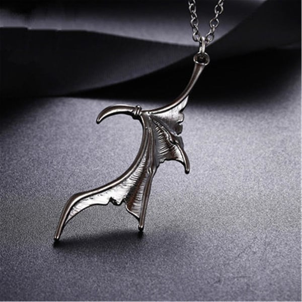 Gothic punk devil wing couple necklace for women men dragon wing love heart pendant necklace friendship necklaces family jewelry