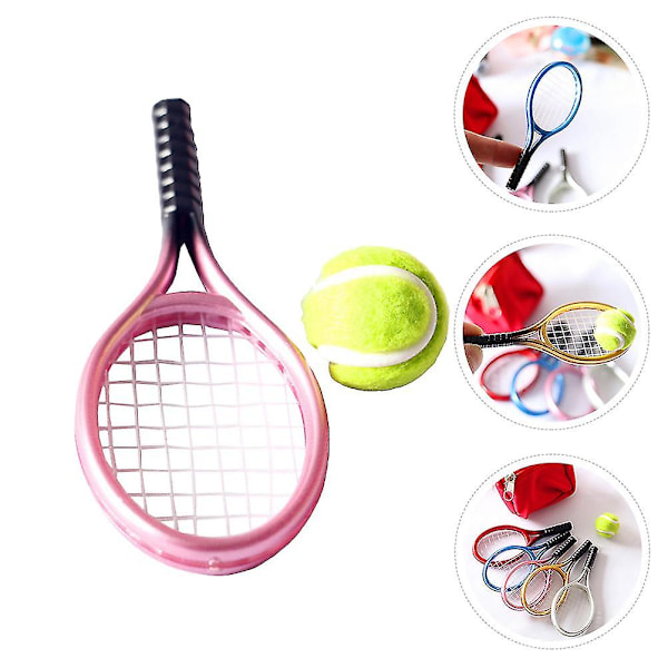 2 sarjaa tennismailoja ja minikoristeen valokuvausrekvisiittaa (satunnainen väri)