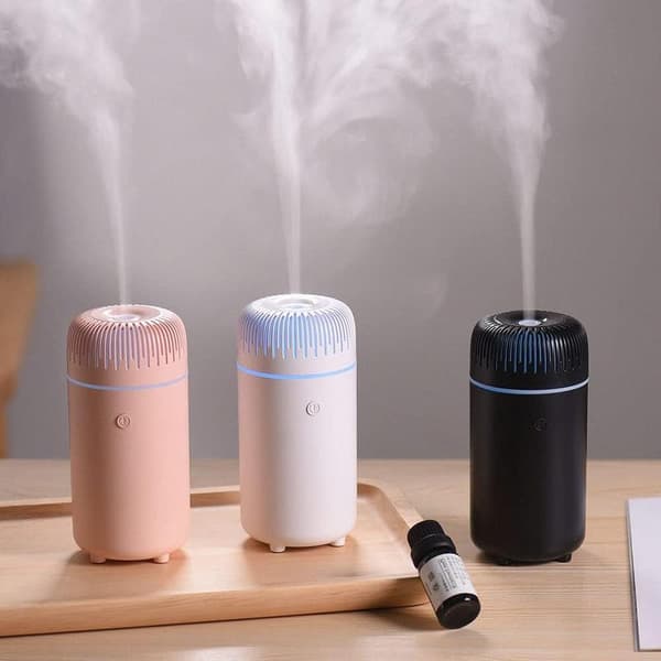 Bil Diffuser Luftfukter Aromaterapi Eterisk Olje Diffuser USB Kald Tåke Mini Bærbar Diffuser for Bil Hjemmekontor Soverom (Rosa)