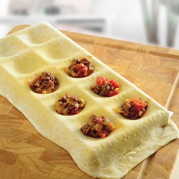 Italiensk pastaplade til ravioli - firkantet form med pinde til perfekt lukning og form - stor