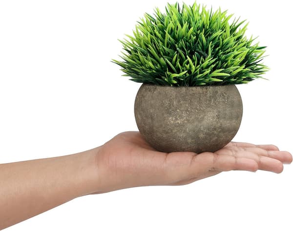 Mini kunstige potteplanter (2-pakning) - Falske grønne gresstopiarybusker med grå potte