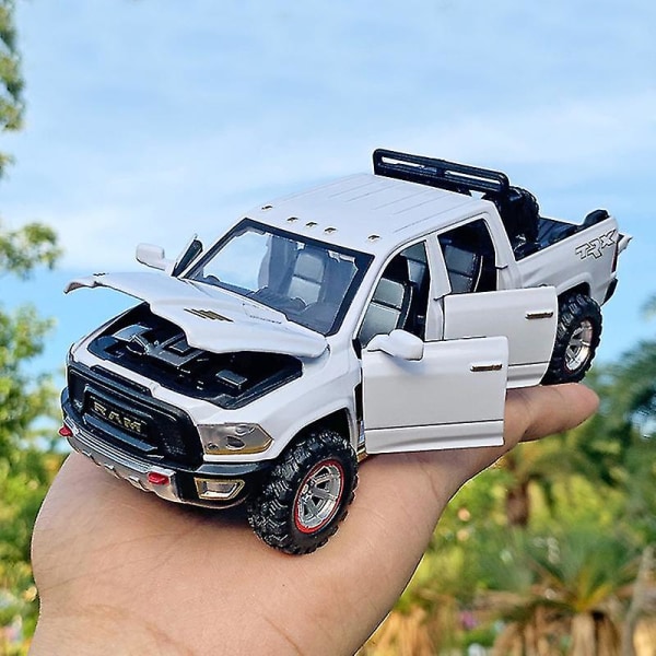 1:32 Scale Diecast Dodge Ram Trx Pickup Metal Auto Malli Ajoneuvo Pojille Lapsi Lapset Lelut Harrastukset Kokoelma Red