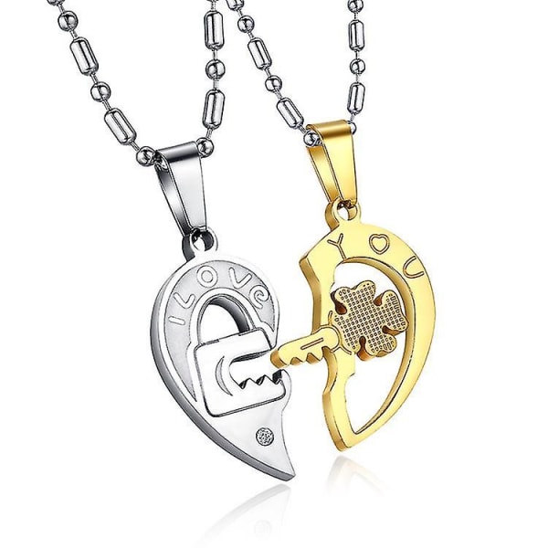 Ett par halsband lås, hjärtformad nyckel