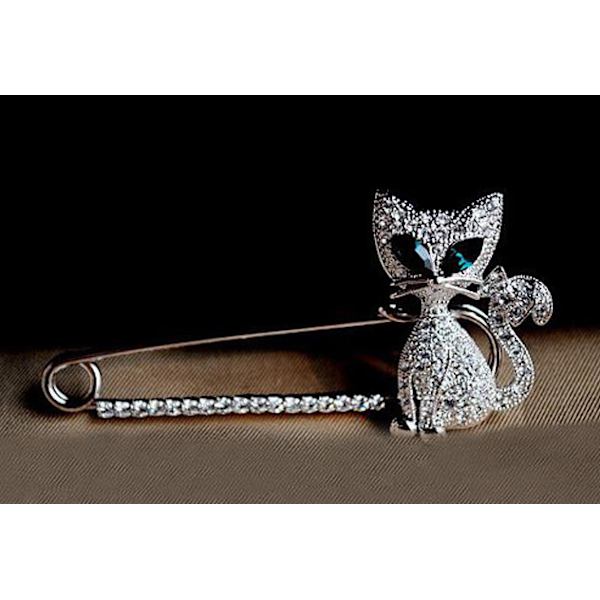 2023 Koreansk legering smycken söta djur grönögd kattunge diamant inlagd sommar ny anti-fri ljus katt brosch gold