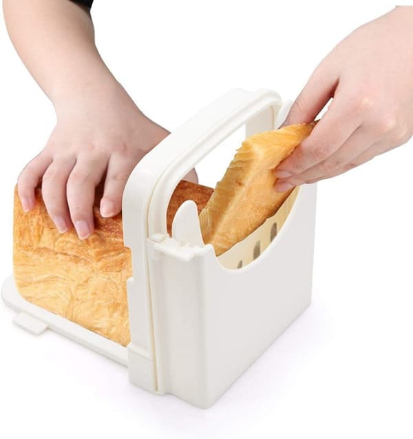 Bread Slicer, Multifunctional Sandwich/Toast Slicer, Foldable and Adjustable Manual Bread Slicer for Quickly and Safely Slicing 4 Slices of Thick Bread