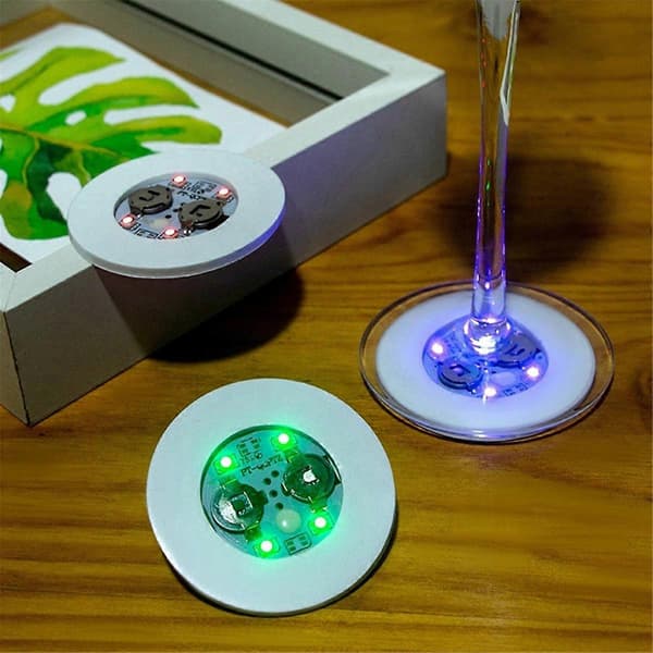 5 KPL LED-lasinalunen Valoisat pullotarrat Valot Lamput D