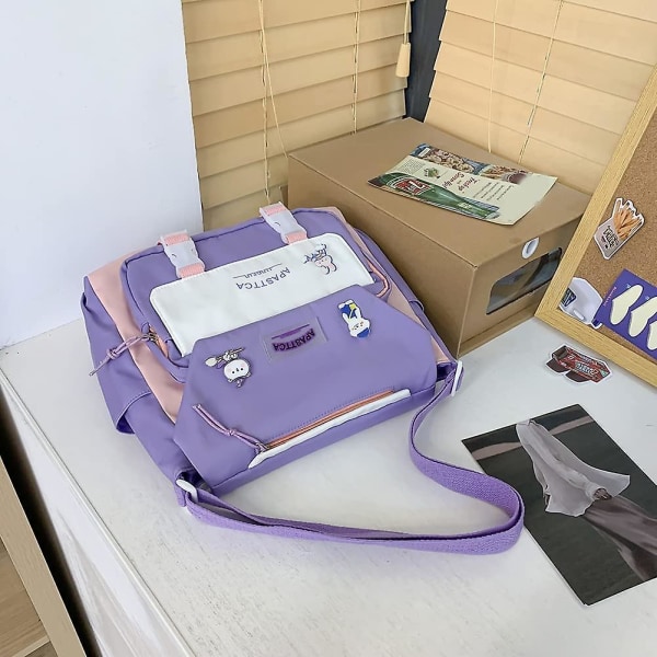 Messenger-väska för tjejer med fyllt hänge Kawaii Crossbody-väska Purple