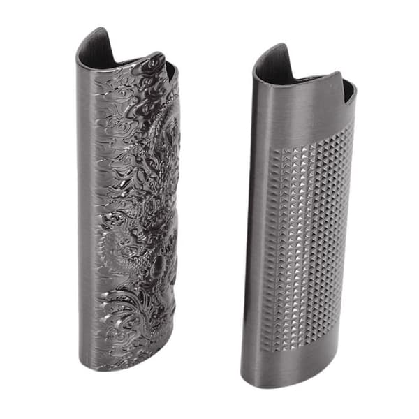2-pak lighteretuier – J6 3D-relief – Gitter & Drage – Antracitgrå – 8 cm