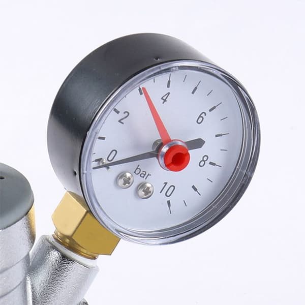 Justerbar 15 mm regulator med 0-10 bar trykmåler